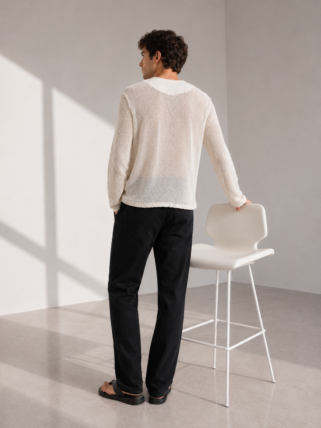 Men’s Lightweight Knit Round Neck T-Shirt